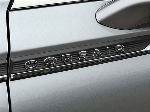 Used 2023 Lincoln Corsair Reserve w/ Equipment Group 201A image 32