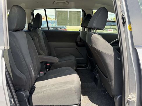 Used 2014 MAZDA MAZDA5 Sport FWD image 13