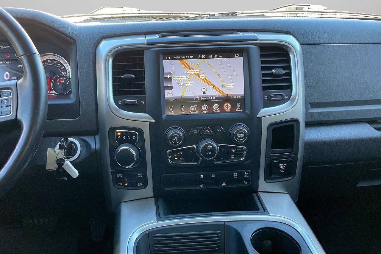 Certified 2017 RAM 1500 Big Horn AWD/4WD image 12