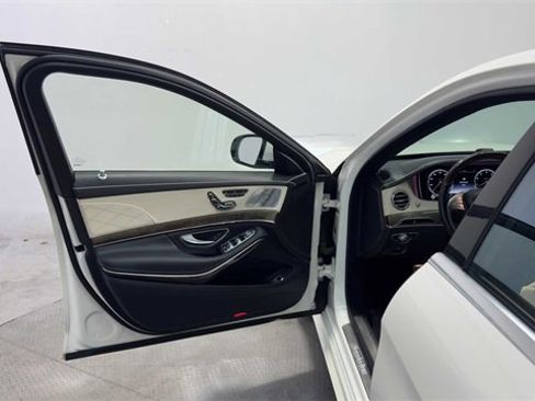 Used 2015 Mercedes-Benz S 550 4MATIC Sedan image 10