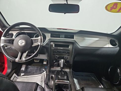 Used 2014 Ford Mustang Premium image 13