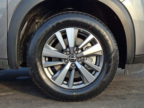 Used 2025 Nissan Pathfinder SL image 8