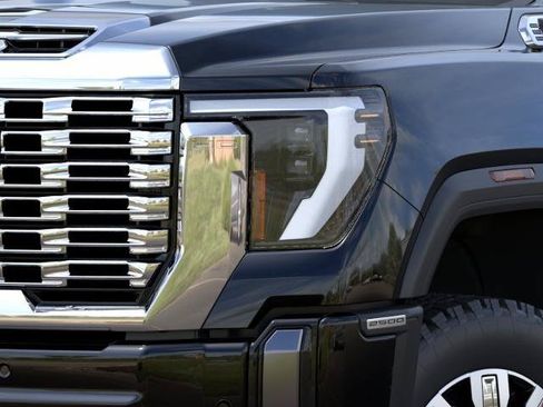 New 2026 GMC Sierra 2500 Denali w/ Denali Reserve Package AWD/4WD image 10