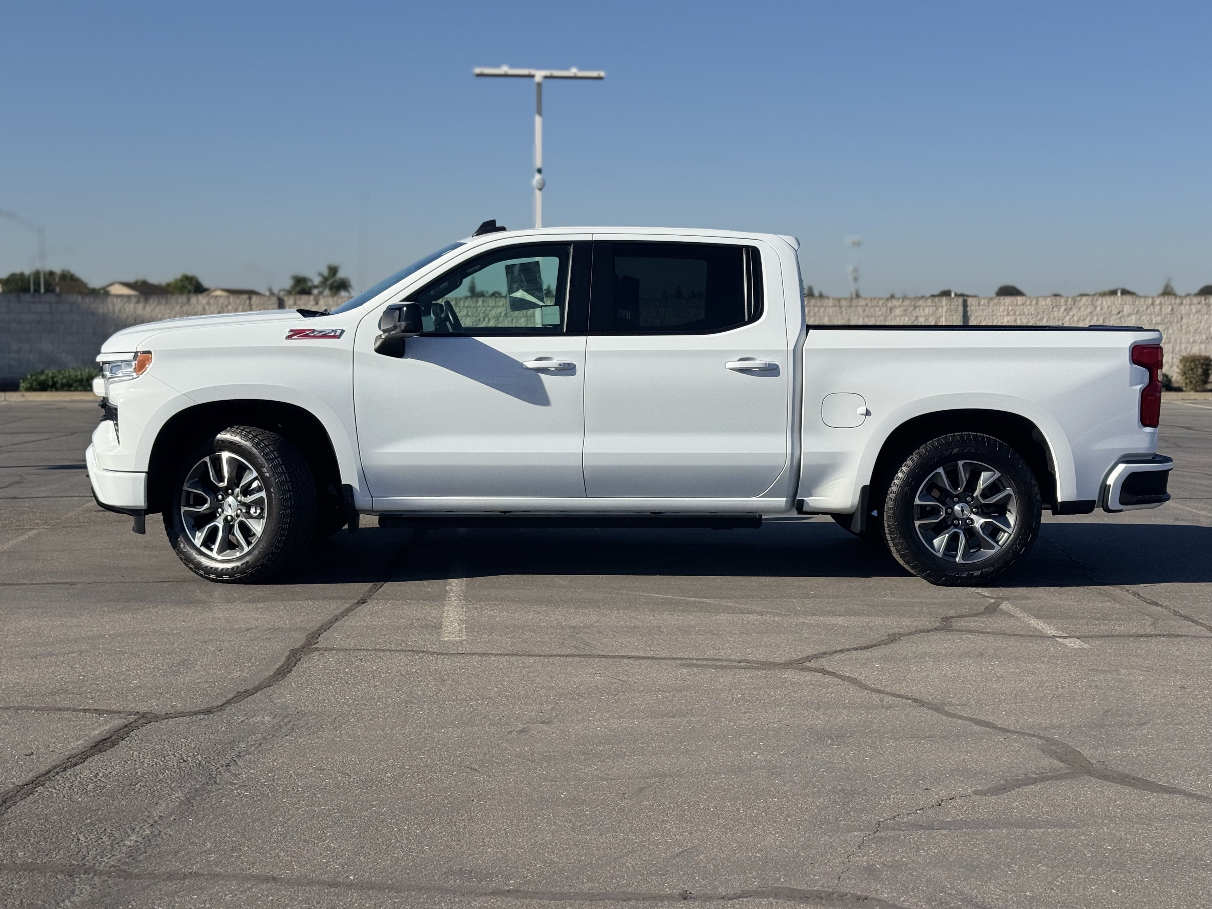 Certified 2024 Chevrolet Silverado 1500 RST AWD/4WD image 4