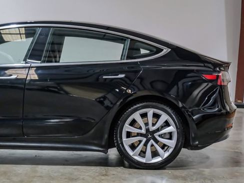 Used 2019 Tesla Model 3 Standard Range Plus image 20
