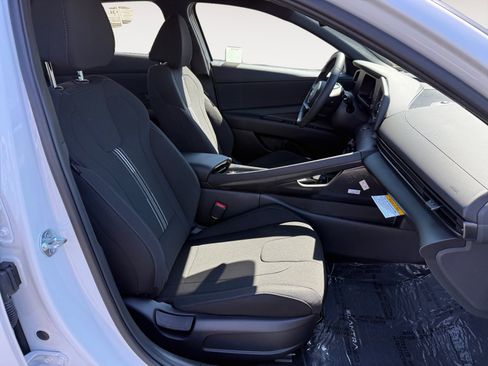 New 2026 Hyundai Elantra SEL Sport Premium FWD image 19