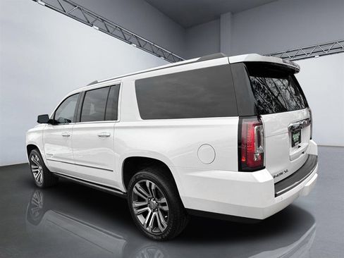 Used 2018 GMC Yukon XL Denali w/ Denali Ultimate Package image 5