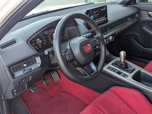 Used 2025 Honda Civic Type R image 4