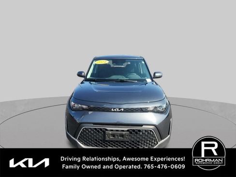 Used 2024 Kia Soul LX FWD image 2