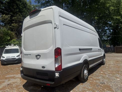 Used 2023 Ford Transit 250 148 High Roof Extended AWD w/ Load Area Protection Package image 4
