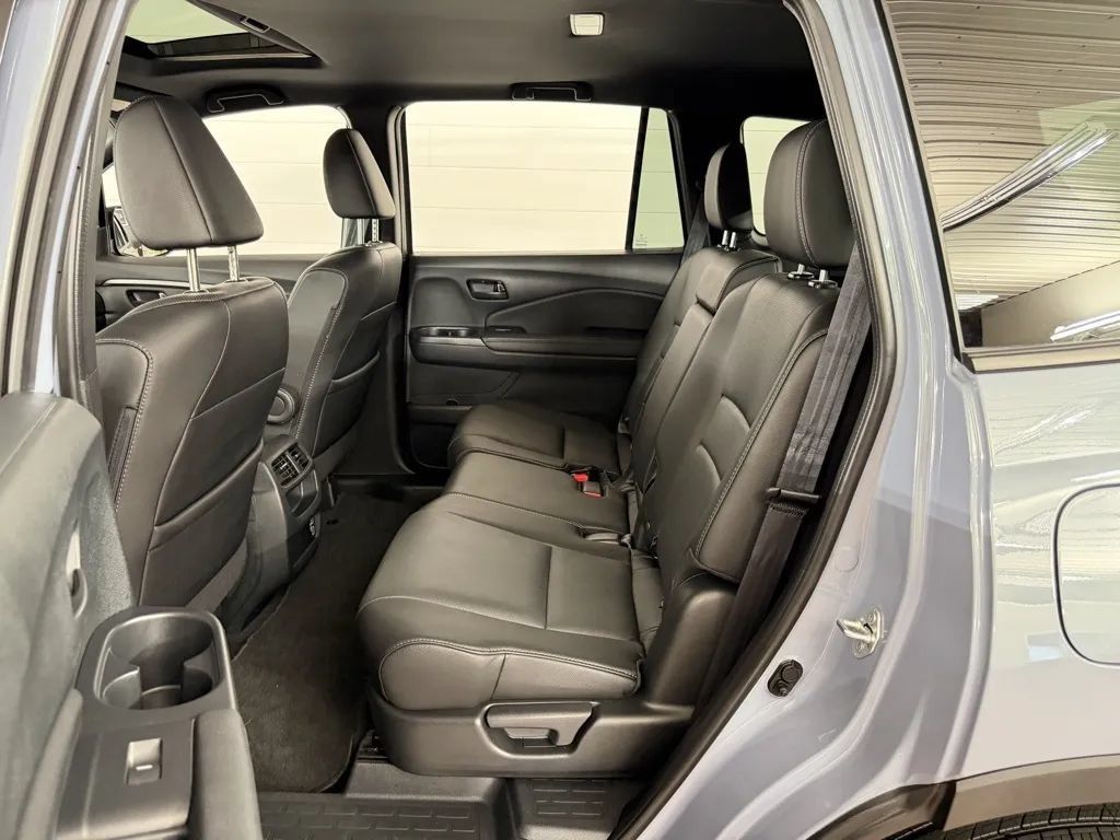 Used 2023 Honda Passport EX-L image 31