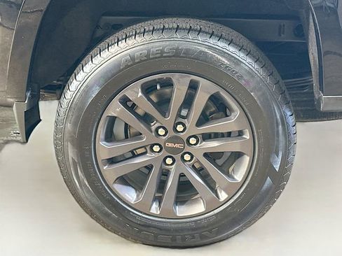 Used 2019 GMC Canyon SLE w/ Elevation Edition image 7