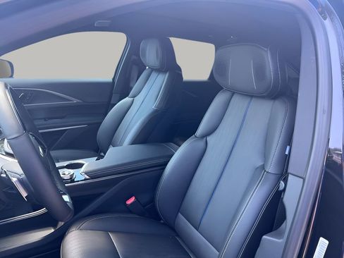 New 2026 Cadillac Lyriq V AWD/4WD image 28