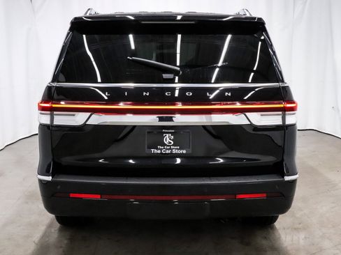 Used 2023 Lincoln Navigator L Reserve image 5