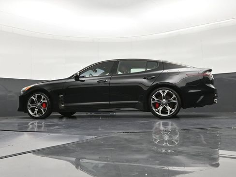 Used 2018 Kia Stinger GT2 AWD/4WD image 21
