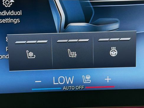 Certified 2024 BMW 740i xDrive w/ Executive Package AWD/4WD image 24