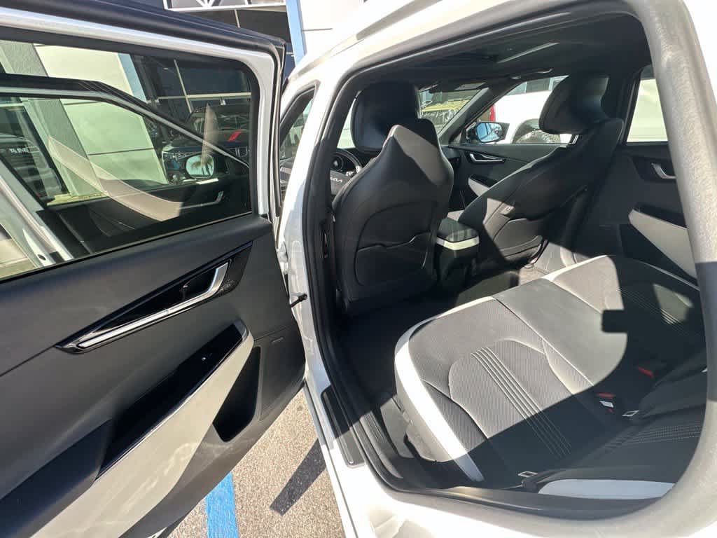 Used 2024 Kia EV6 GT-Line RWD image 8