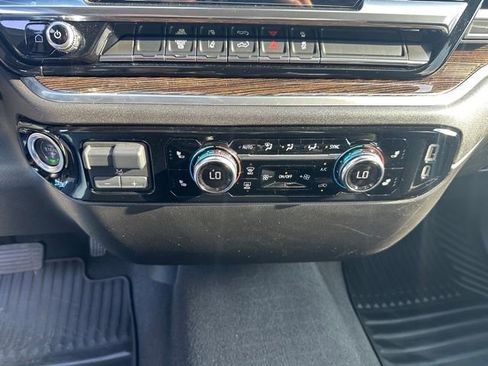 Used 2024 GMC Sierra 3500 SLE w/ SLE Value Package image 22