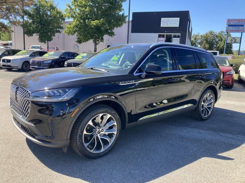 New 2025 Lincoln Aviator AWD w/ Equipment Group 101A image 9
