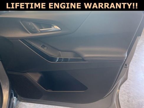 Used 2025 Chevrolet Equinox LT w/ Safety and Technology Package image 36