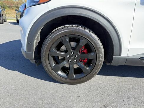 Used 2022 Ford Explorer ST w/ Equipment Group 401A image 9