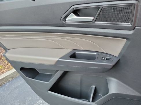 Certified 2021 Volkswagen Atlas SE w/ Panoramic Sunroof Package FWD image 14