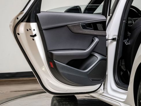 Used 2023 Audi A4 2.0T Premium w/ Convenience Package image 49