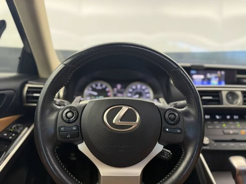 Used 2016 Lexus IS 200t RWD image 37