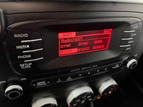 Used 2015 Kia Soul image 22