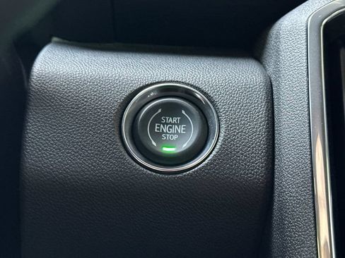 Used 2025 GMC Acadia Elevation w/ Elevation Premium Package FWD image 21
