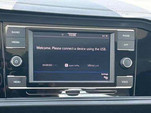 Used 2024 Volkswagen Jetta SE FWD image 33