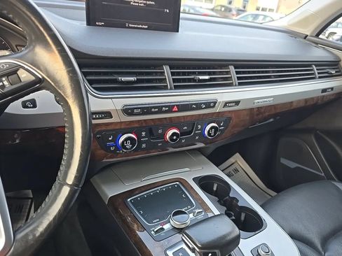 Used 2018 Audi Q7 2.0T Premium Plus AWD/4WD image 16
