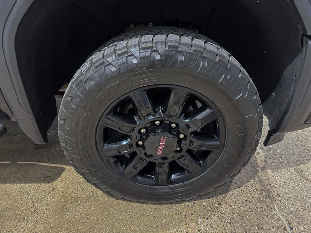 Used 2025 GMC Sierra 3500 AT4 w/ AT4 Premium Plus Package AWD/4WD image 32