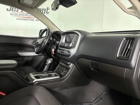 Used 2022 Chevrolet Colorado LT w/ LPO, Tonneau and Step Package AWD/4WD image 27
