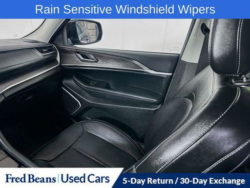 Certified 2023 Jeep Grand Cherokee L Limited w/ Luxury Tech Group II AWD/4WD image 25