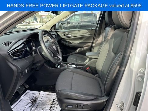 Used 2022 Buick Encore GX Select w/ Sport Touring Package image 9