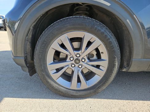 Used 2022 Ford Explorer XLT w/ Equipment Group 202A image 31