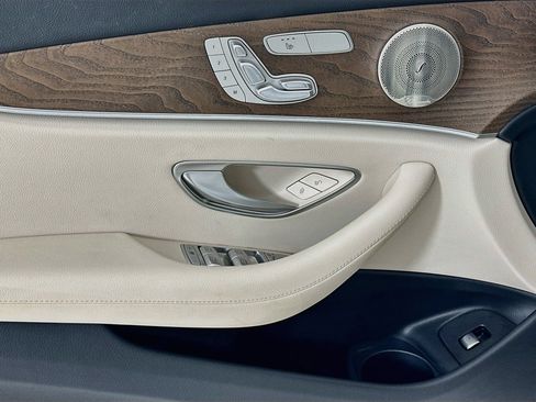 Used 2022 Mercedes-Benz E 350 Sedan image 19