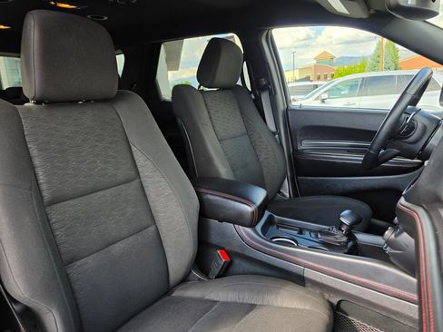 Used 2025 Dodge Durango GT AWD/4WD image 16