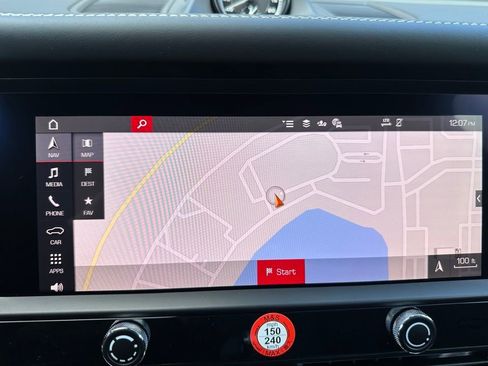 Used 2026 Porsche Macan Turbo image 30