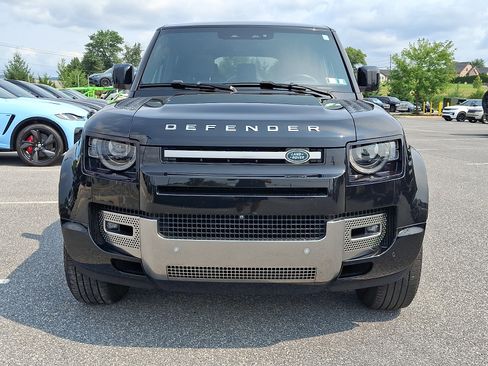 Used 2023 Land Rover Defender 130 SE AWD/4WD image 7