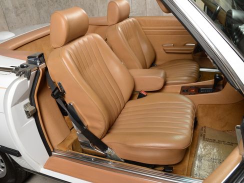 Used 1987 Mercedes-Benz 560 SL image 5
