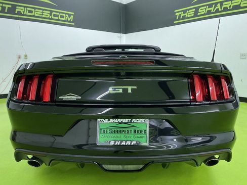 Used 2017 Ford Mustang GT Premium image 8