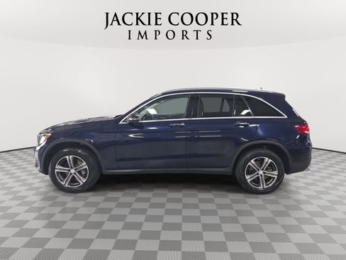 Used 2017 Mercedes-Benz GLC 300 4MATIC image 8