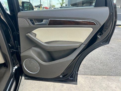 Used 2016 Audi Q5 2.0T Premium Plus w/ Technology Package image 17