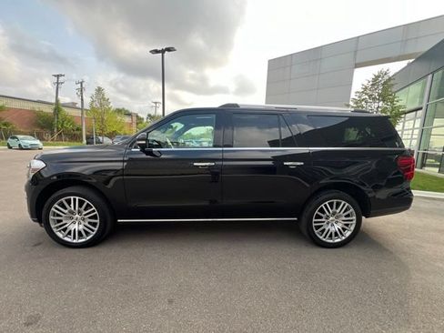 Used 2023 Ford Expedition Max Limited AWD/4WD image 8