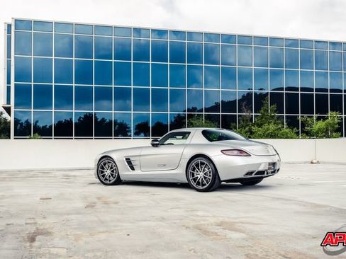 Used 2011 Mercedes-Benz SLS AMG Coupe image 71