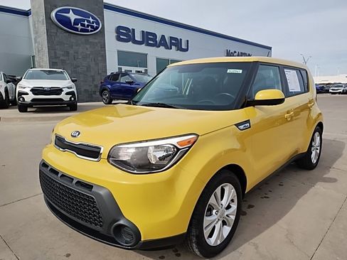 Used 2015 Kia Soul + w/ Audio Package image 2