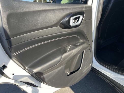 Used 2022 Jeep Compass Altitude image 20