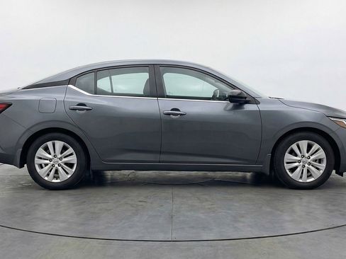 Used 2025 Nissan Sentra S image 11